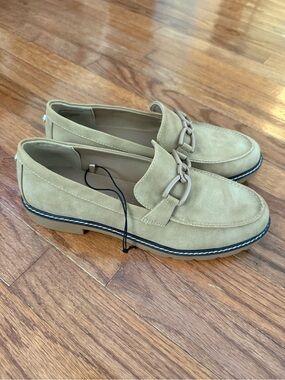 Anne Klein Ezra loafers tan suede chain link Women’s 9